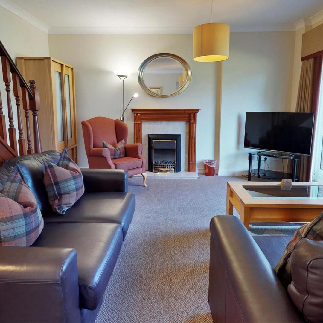 Two-Bedroom Deluxe Apartment